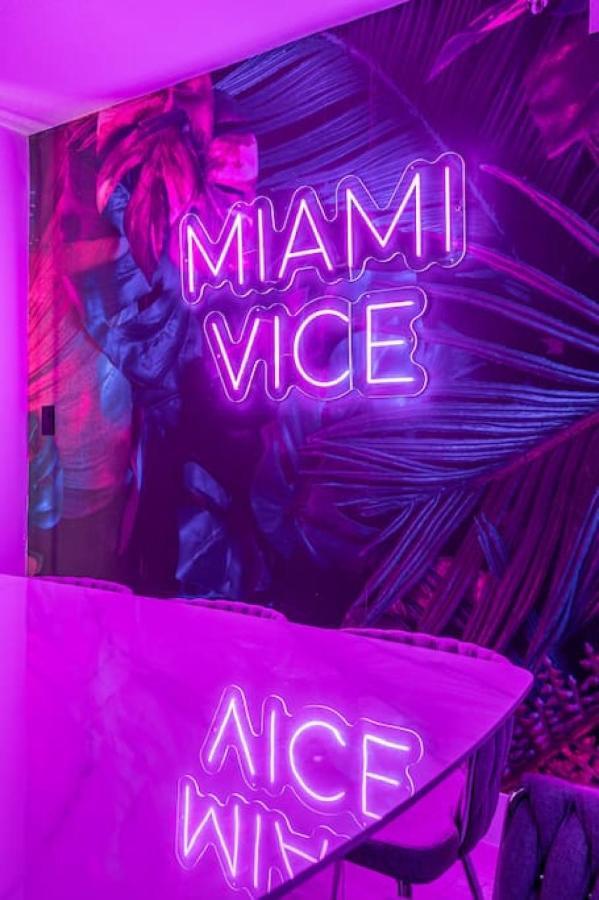 Miami Vice Oceanfront Sky Villa Ngoại thất bức ảnh