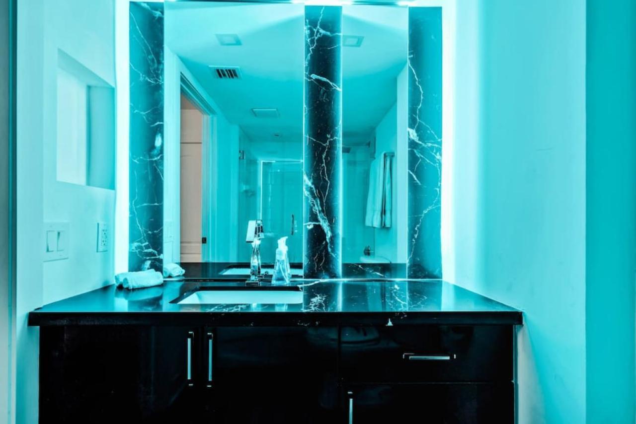 Miami Vice Oceanfront Sky Villa Ngoại thất bức ảnh