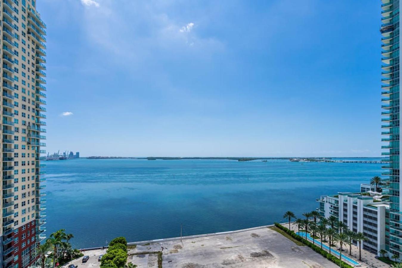 Miami Vice Oceanfront Sky Villa Ngoại thất bức ảnh